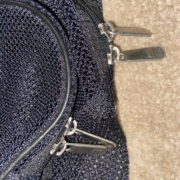 Nike Mesh Book bag - Picture 3 of 4